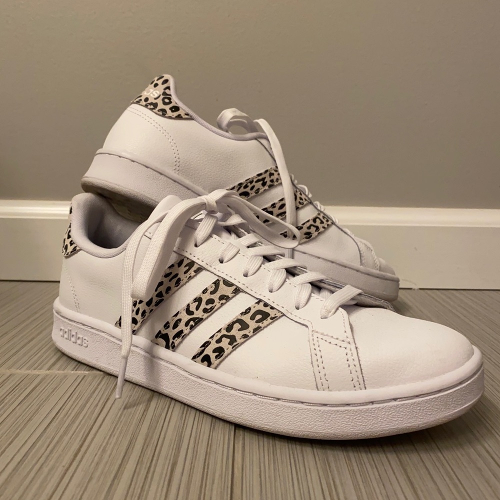 Leopard Adidas Grand Court Women's Sneakers Size 9